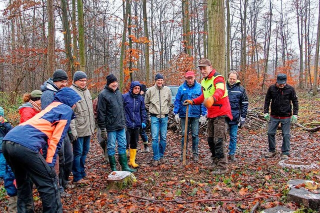 Die Baumpflanzaktion des Turnvereins R...hen Klima- und Umweltschutz in Riegel.  | Foto: Ruth Seitz