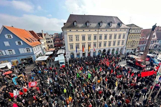 53 verletzte Einsatzkrfte und mehr als 300 Platzverweise bei Anti-AfD-Demo in Offenburg