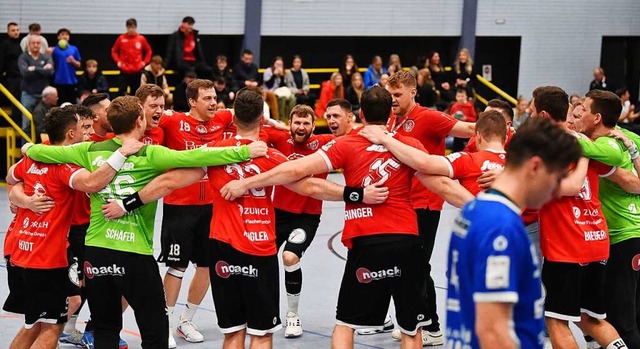 Endlich mal wieder Grund zur Freude: die Oberliga-Handballer des TuS Altenheim  | Foto: Wolfgang Knstle