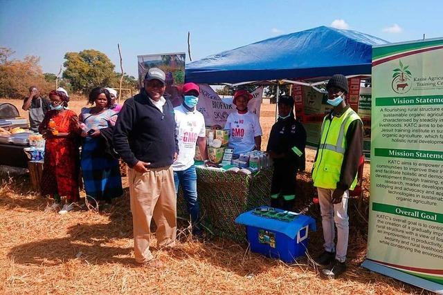 Wie eine AG am Kolleg St. Blasien Landwirte in Sambia untersttzt
