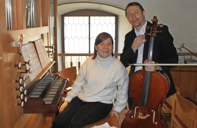 Sadykava-Voigt (Orgel) und Cyprian Koh... Reize dieser Instrumente gekonnt aus.  | Foto: Rolf Reimann