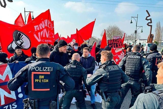 AfD-Landesparteitag: Stadt Offenburg und Polizei verteidigen Vorgehen gegen Demonstranten