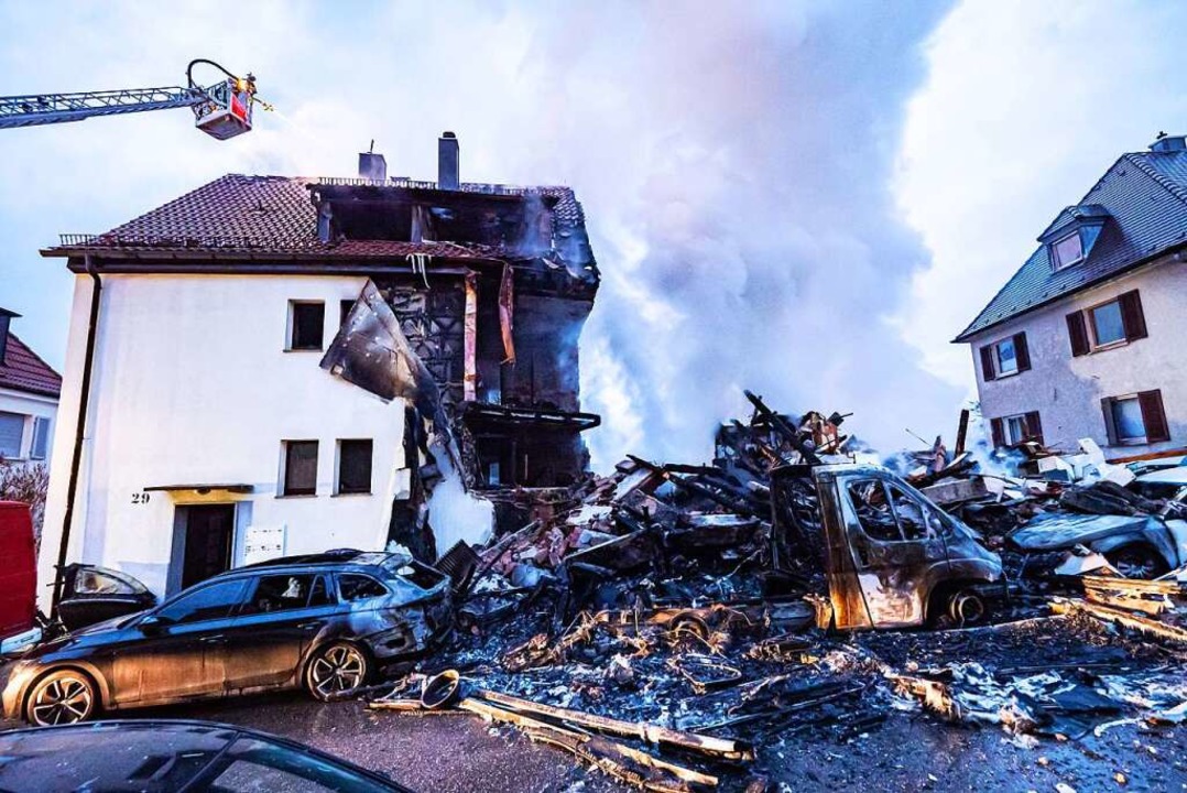 Ort der Verwstung: die Ruine des zerstrten  Wohnhauses in Stuttgaret  | Foto: Alexander Hald (dpa)