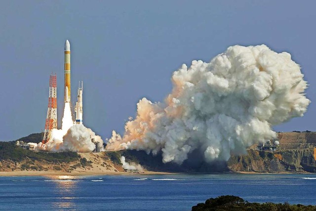 Kurz nach dem Abheben der neu entwicke...Selbstzerstrung der Rakete ausgelst.  | Foto: Tanegashima Space Center (dpa)