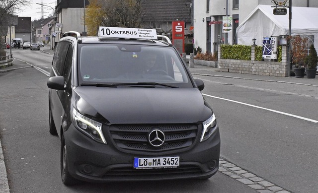 Nachdem die Fahrgastzahlen der Ortsbus...Hauingen fordern einen greren Wagen.  | Foto: Thomas Loisl Mink