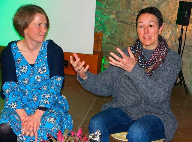 Steffi Lais von der Frauenberatung Lr...h mit Melanie Penninggers von der VHS.  | Foto: Roswitha Frey