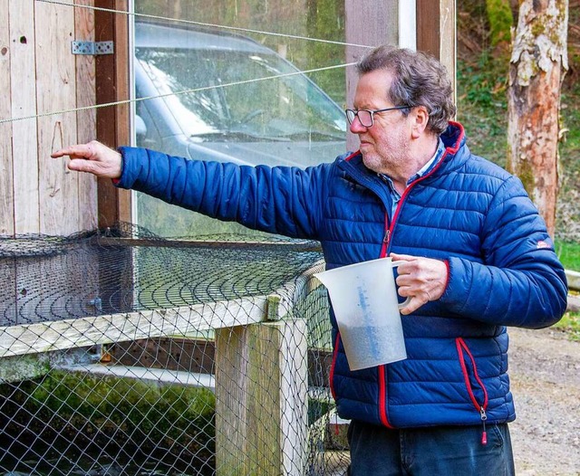 Tglich kmmert sich Gnter Wamer um ...er Angelfreunde Wiesental bei Mambach.  | Foto: Paul Eischet