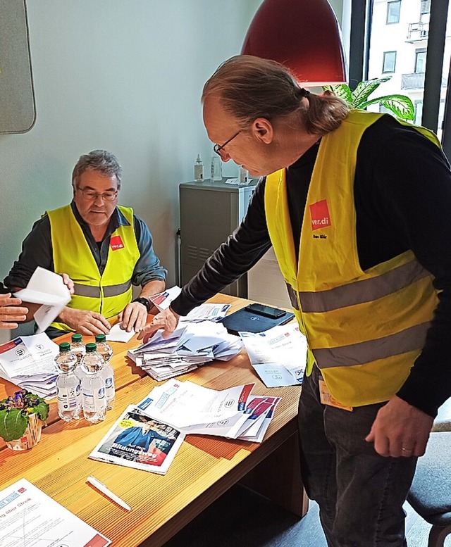 Auszhlung der Urabstimmung  | Foto: Jannis Pfeffer