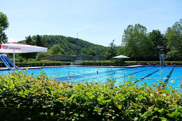 Der Betreiber will das Steinener Schwimmbad im Sommer wieder ffnen.  | Foto: Martina David-Wenk