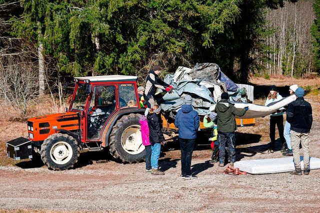 Viele Freiwillige beteiligten sich an ...in den Ortsteilen der Gemeinde Wutach.  | Foto: Wolfgang Scheu