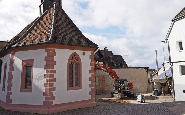 Die Margarethen-Kapelle in Herbolzheim...mt der Durchbruch in Richtung Westen.   | Foto: Michael Haberer