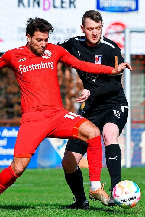 Shqipon Bektasi (links) gelingt das wichtige 1:1 fr den Bahlinger SC.  | Foto: Claus G. Stoll