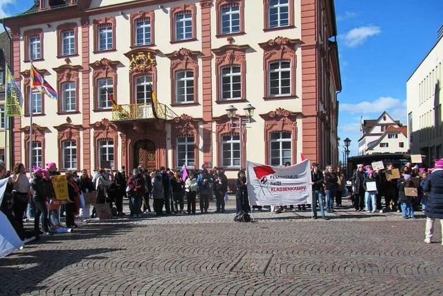 Demo zum Frauen-Kampftag in Offenburg: 