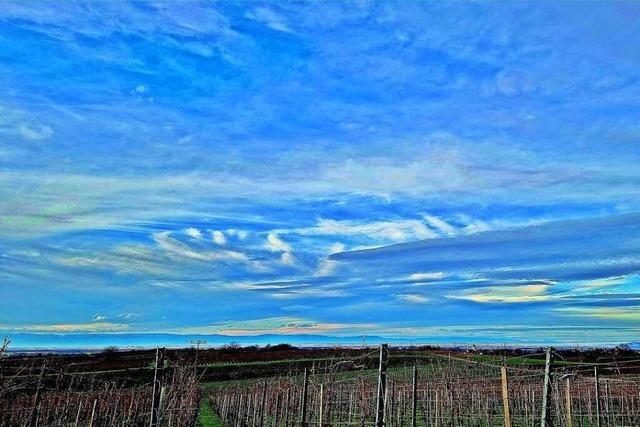 Der Kaiserstuhl-Himmel sieht aus wie ein Gemälde von van Gogh