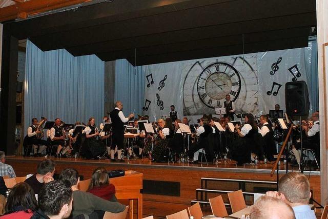 Musikverein Husern bietet ein kontrastreiches Konzert