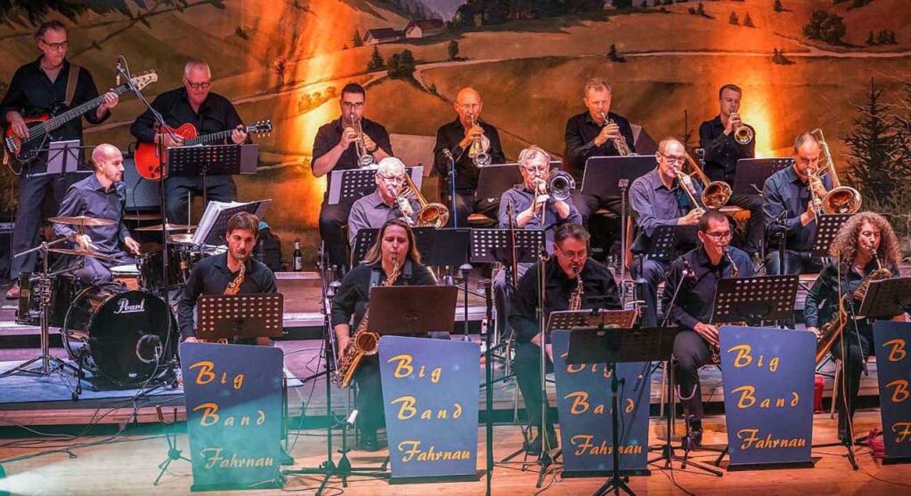 Die Big-Band Fahrnau hat neue Songs einstudiert.  | Foto: Paul Eischet