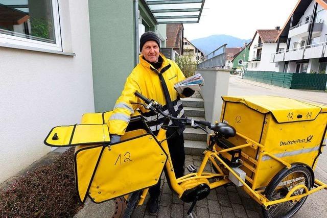 Axel Stiefvater-Höfflin ist seit den 80er Jahren Postbote in Freiburg-Ebnet – und kennt jeden