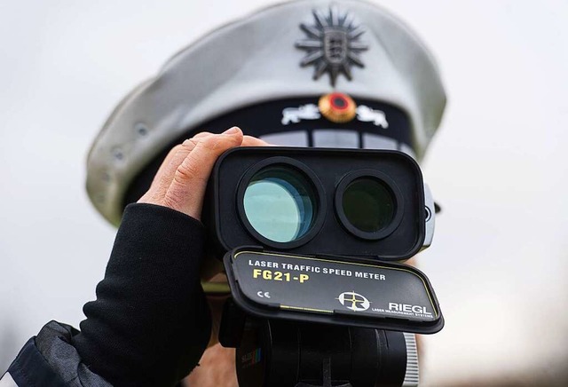 Die Polizei kontrollierte den Verkehr beim Mttlekreuz (Symbolfoto).  | Foto: Patrick Seeger