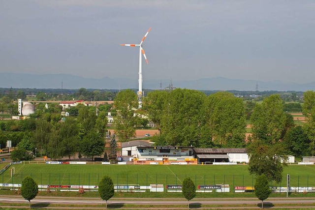 Pionier in der Rheinebene: Das Windrad...  Hinzu kommt die Gre des   Rotors.   | Foto: Michael Haberer