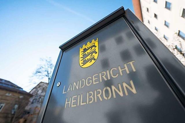 Frau erstochen und unter Gerümpel versteckt – Mann in Heilbronn verurteilt