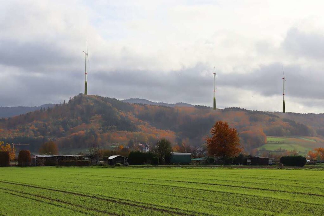 Ein Blick in die Zukunft Heuweilers? D...rtal und Denzlingen Windräder ständen.  | Foto: Ökostromgruppe Freiburg