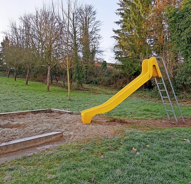 Auf diesem Gelndestreifen beim Erlewe...ielplatz &#8222;Rebenparcours&#8220;.   | Foto: Martin Wendel