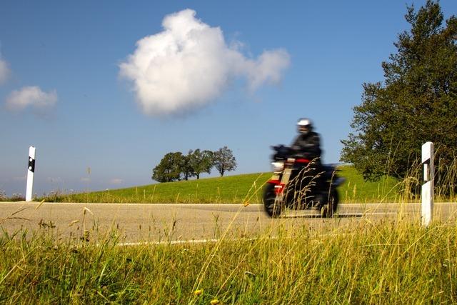 Motorrad-Unfälle: 5 Situationen, in denen Fahrer besonders aufpassen müssen