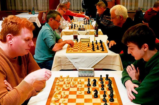 16 Spieler traten beim Blitzschachturnier  an.  | Foto: Eva Korinth