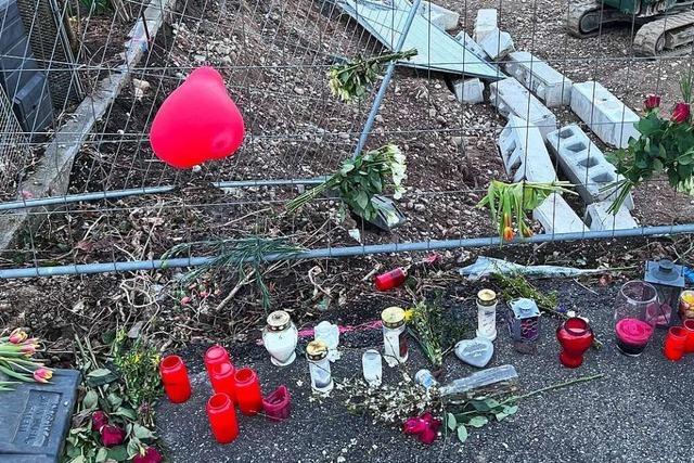 Sachverstndiger untersucht Baustelle in Lrrach nach dem Tod einer 23-Jhrigen