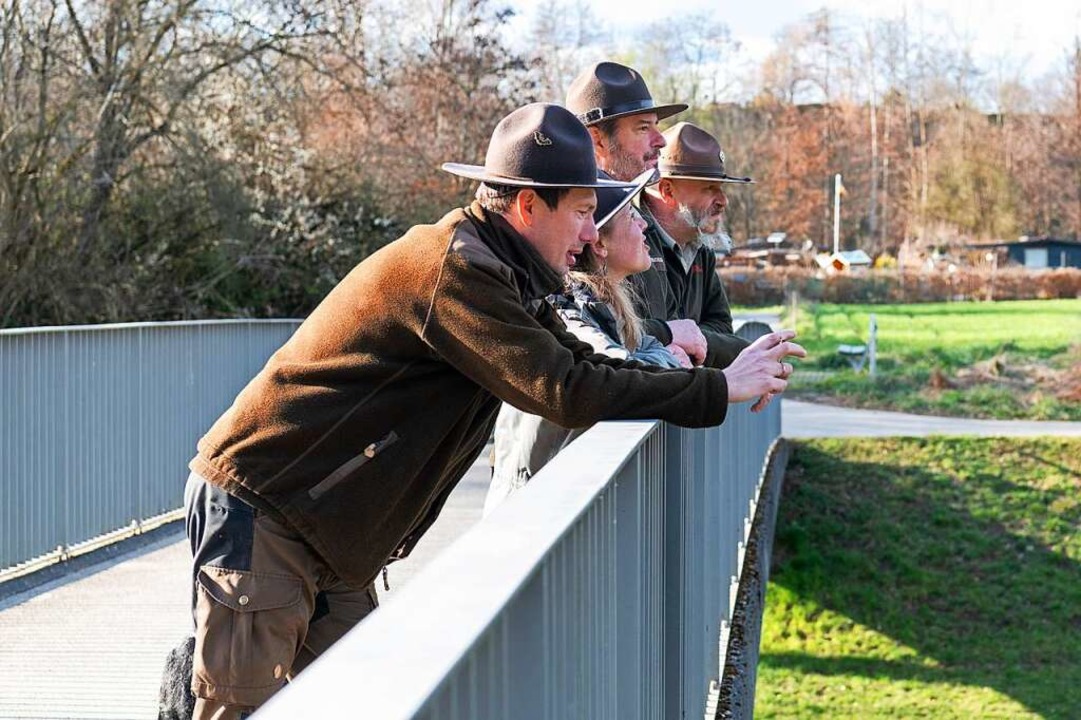 Ranger aus Deutschland und der Schweiz...ftspark Wiese, hier auf dem Erlensteg.  | Foto: Karl Lorenz Richter