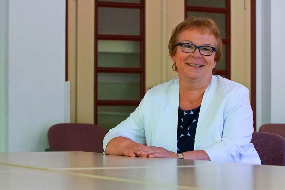 Hannelore Reinbold-Mench, seit fast 22...reiamt, im Sitzungssaal des Rathauses.  | Foto: Patrik Müller
