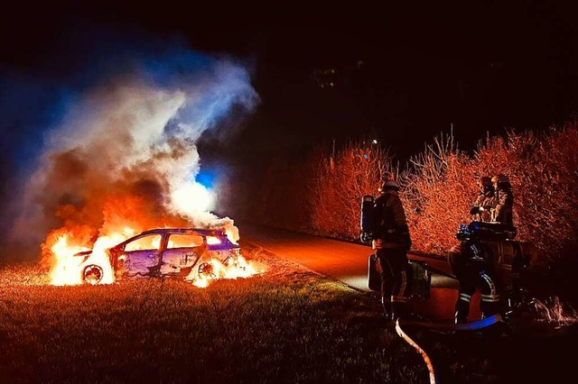 Die Feuerwehr Bad Krozingen war am Samstagabend im Einsatz bei Tunsel.  | Foto: Feuerwehr Bad Krozingen