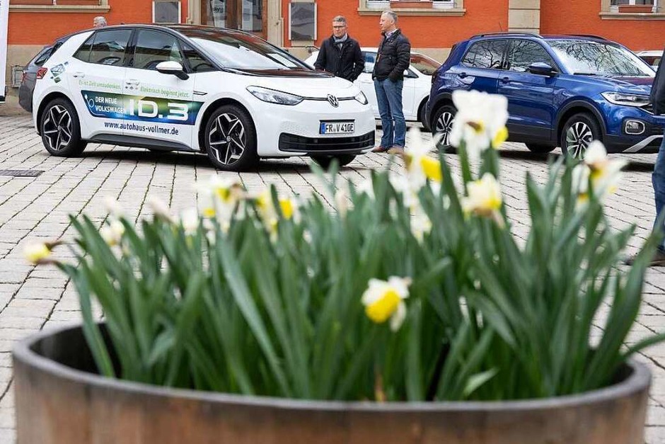 Ein Freiburger zeigt regelmäßig Falschparker an – bis zu 100-mal im Monat -  Freiburg - Badische Zeitung
