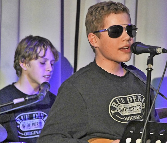 Cooles Gespann: Die PikUku Band mit Ca...ang) und Benjamin (Ukulele und Gesang)  | Foto: Barbara Ruda