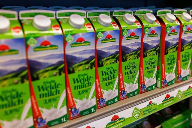 Der Trend zu  Weide- und Biomilch gef...ht jedem Milcherzeuger im Schwarzwald.  | Foto: Philipp von Ditfurth (dpa)