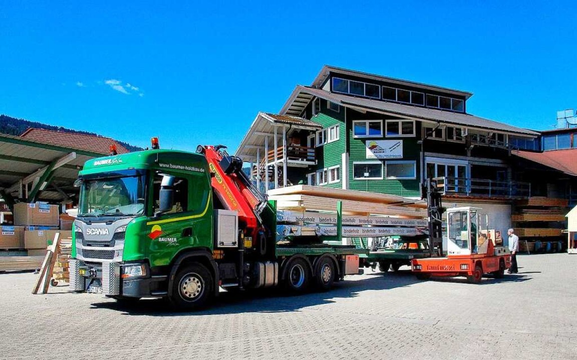 Die Firma Baumer Holzbau an ihrem Standort in Simonswald  | Foto: Christian Ringwald