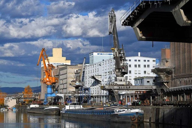 Der Hafen Kleinhningen in Basel &#8211; hier im Jahr 2018 bei Niedrigwasser  | Foto: Juri Junkov