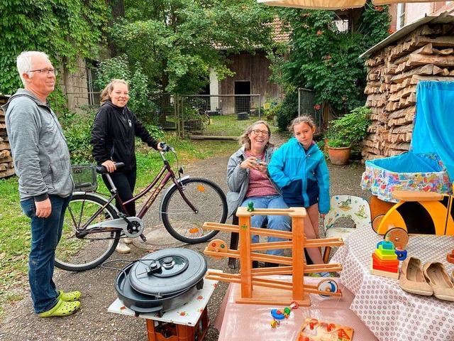 Beim Dorfflohmarkt in Ettenheimweiler wurde in den Hfen  einiges geboten.  | Foto: Bertold Obergfll