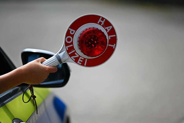 Morgens um vier Uhr haben am Freitag P...ehalten und kontrolliert. (Symbolfoto)  | Foto: Jonas Hirt