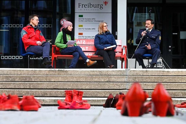 Bei der Gesprchsrunde nahmen teil (v....s, Sabine Burkhardt und Armin Bohnert.  | Foto: Thomas Kunz