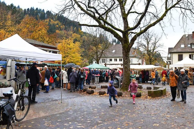 Wochenmarkt in Gnterstal  | Foto: Rita Eggstein