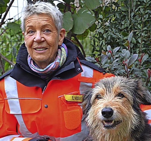 Edith Vieser und einer ihrer Hunde  | Foto: Privat