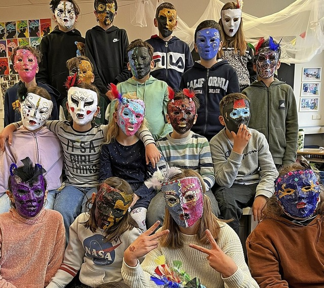 Die Klasse 4a der Gerhardt-Hauptmann-Schule feiert Fasnacht.  | Foto: Stefanie Maier