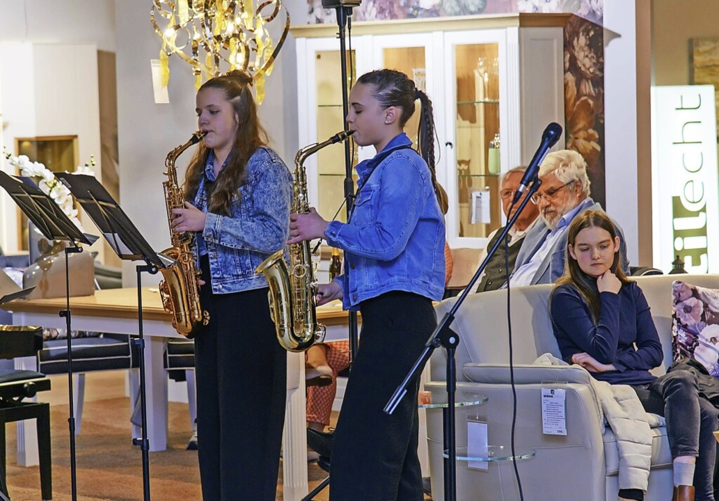 Die Musiker  spielten, die Zuhörer im Kenzinger Wohnzentrum konnten entspannen.   | Foto: Christian Gass