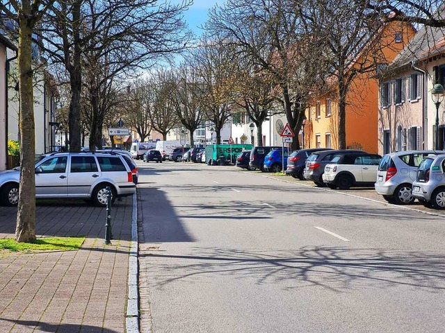 In der Breisacher Strae darf auf den ...g nur noch eine Stunde geparkt werden.  | Foto: Alexander Anlicker