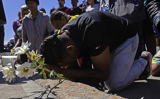 Trauer am Unglcksort in Ciudad Juarez  | Foto: David Peinado (dpa)