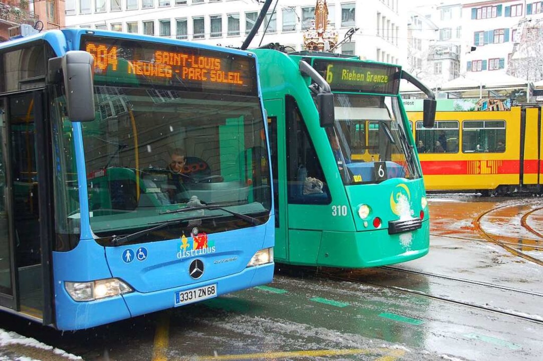 Grenzberschreitender Verkehr &#8211; ...nzsische St. Louis mit dem Distribus.  | Foto: Daniel Gramespacher