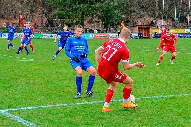 Der FC Sexau, hier beim zurckliegende...hholz eine Spielgemeinschaft eingehen.  | Foto: Peer Millauer