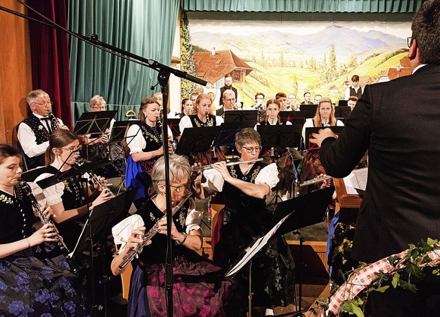 Die Musikkapelle Siensbach berzeugte das Publikum mit ihrer Musik.  | Foto: Gabriele Zahn