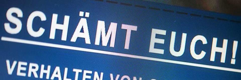 Feuerwehrmann ber Gaffer: 